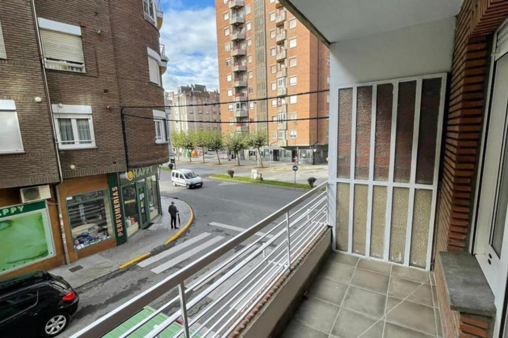 Piso Turistico Avda Del Castillo Apartment Ponferrada Luaran gambar